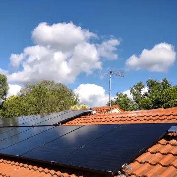 solar_services_roof_solar_panels_home_4